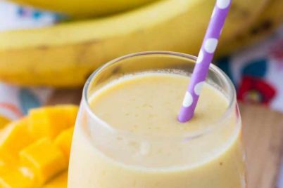 banana-mango-smoothie-1.jpg