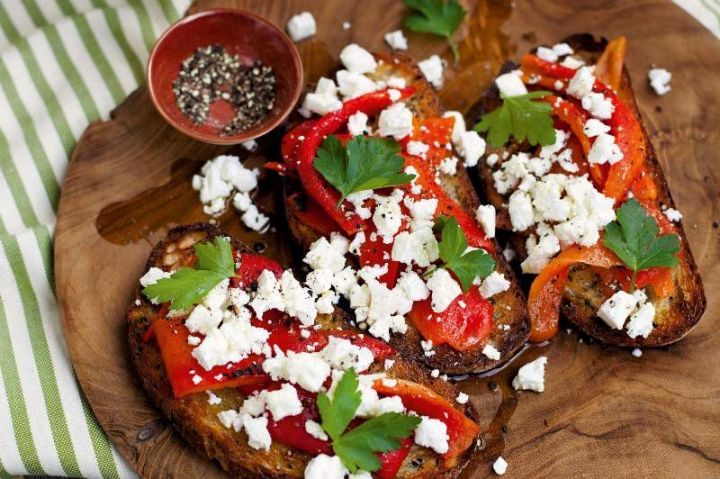 brusketi-feta-sir-1.jpg