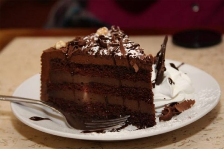 cokoladna-torta-1.jpg