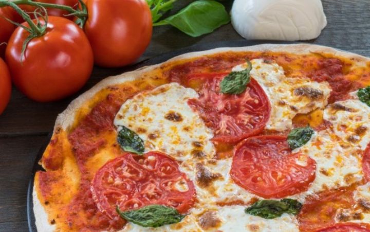 pizza-paradajz-pica-1.jpg