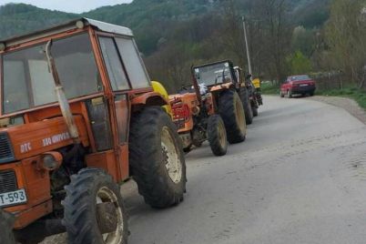 poljoprivrednici-sapna-1-traktor.jpg