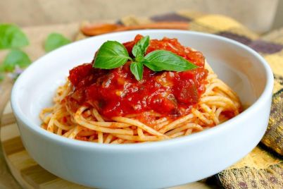 spageti-sos-paradajz-1.jpg